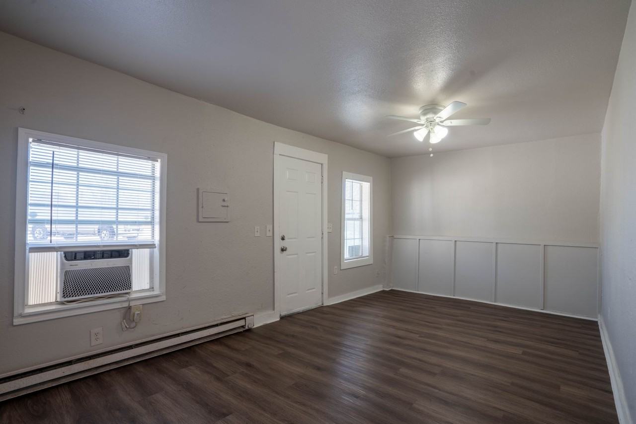 4400 N Peoria Ave #1-2 - Photo 5 of 12