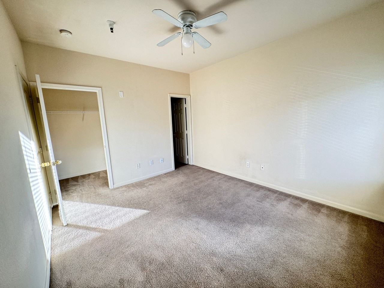 200 Talus Way #424 - Photo 7 of 16