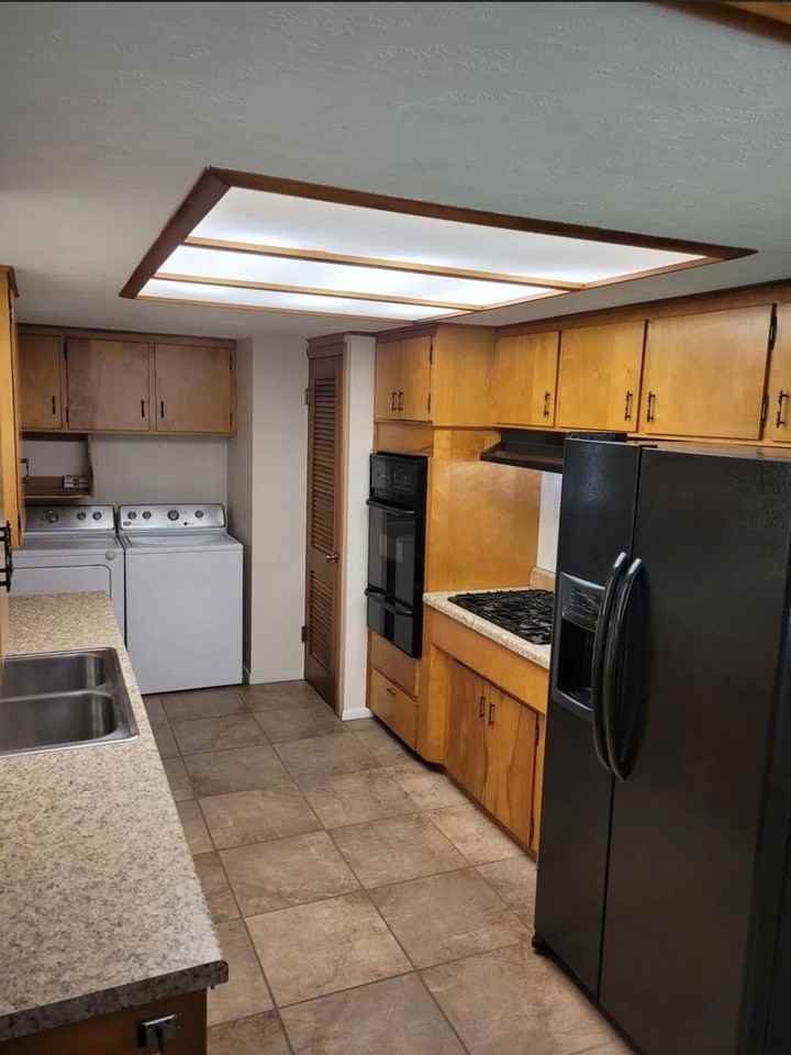 9108 Bluff Dr - Photo 3 of 17