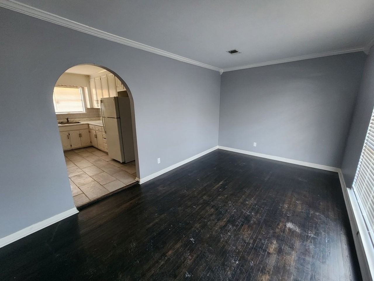 100 Blenden Dr - Photo 3 of 18