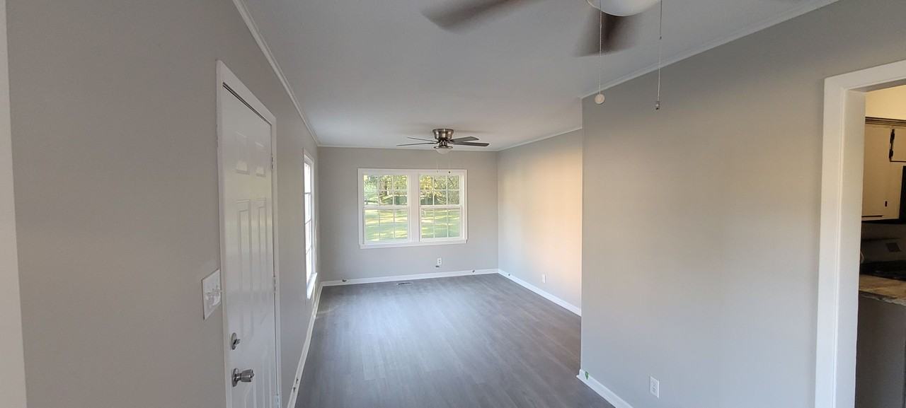 1604 Texas St - Photo 3 of 17