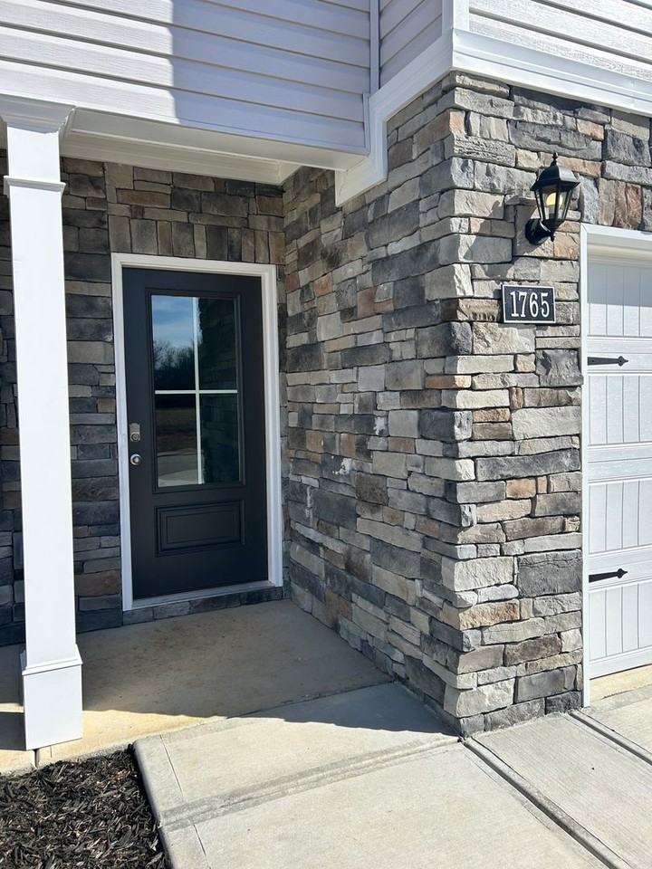 1765 Abington Farms Way - Photo 3 of 27
