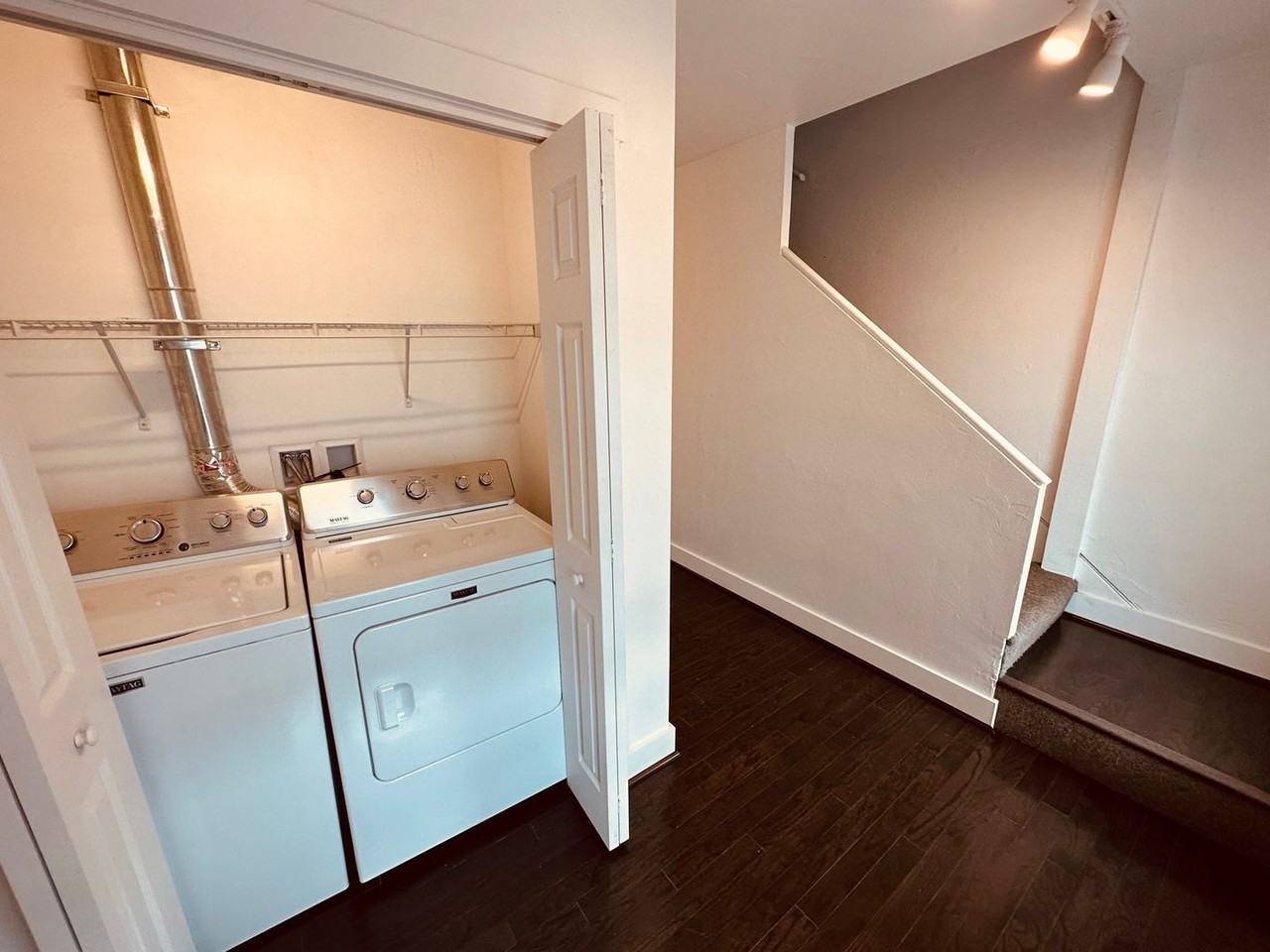 213 W Hope Ave - Photo 3 of 10