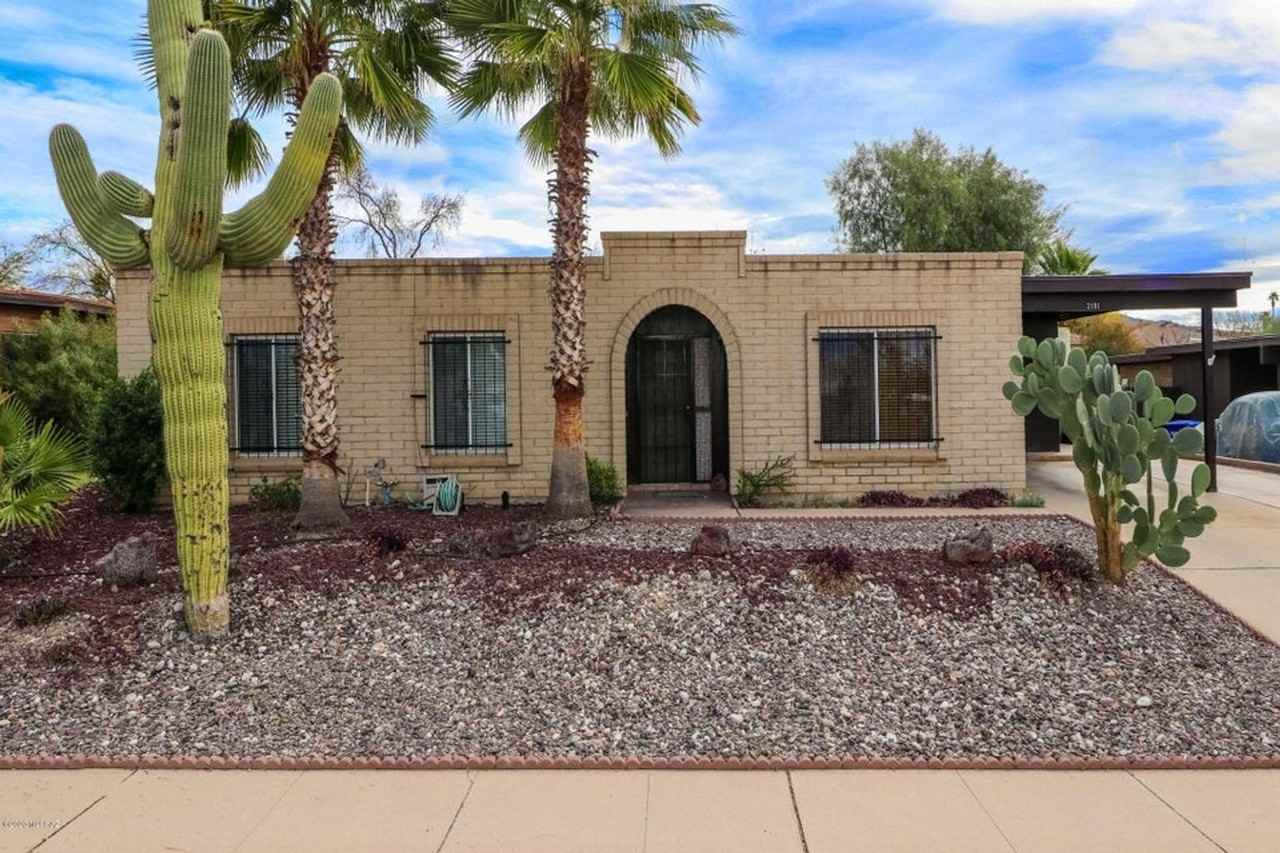 2191 S Sunburst Dr - Photo 2 of 39