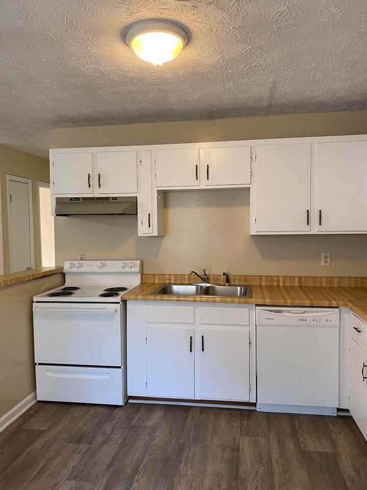 120 Prescott Ct - Photo 3 of 7