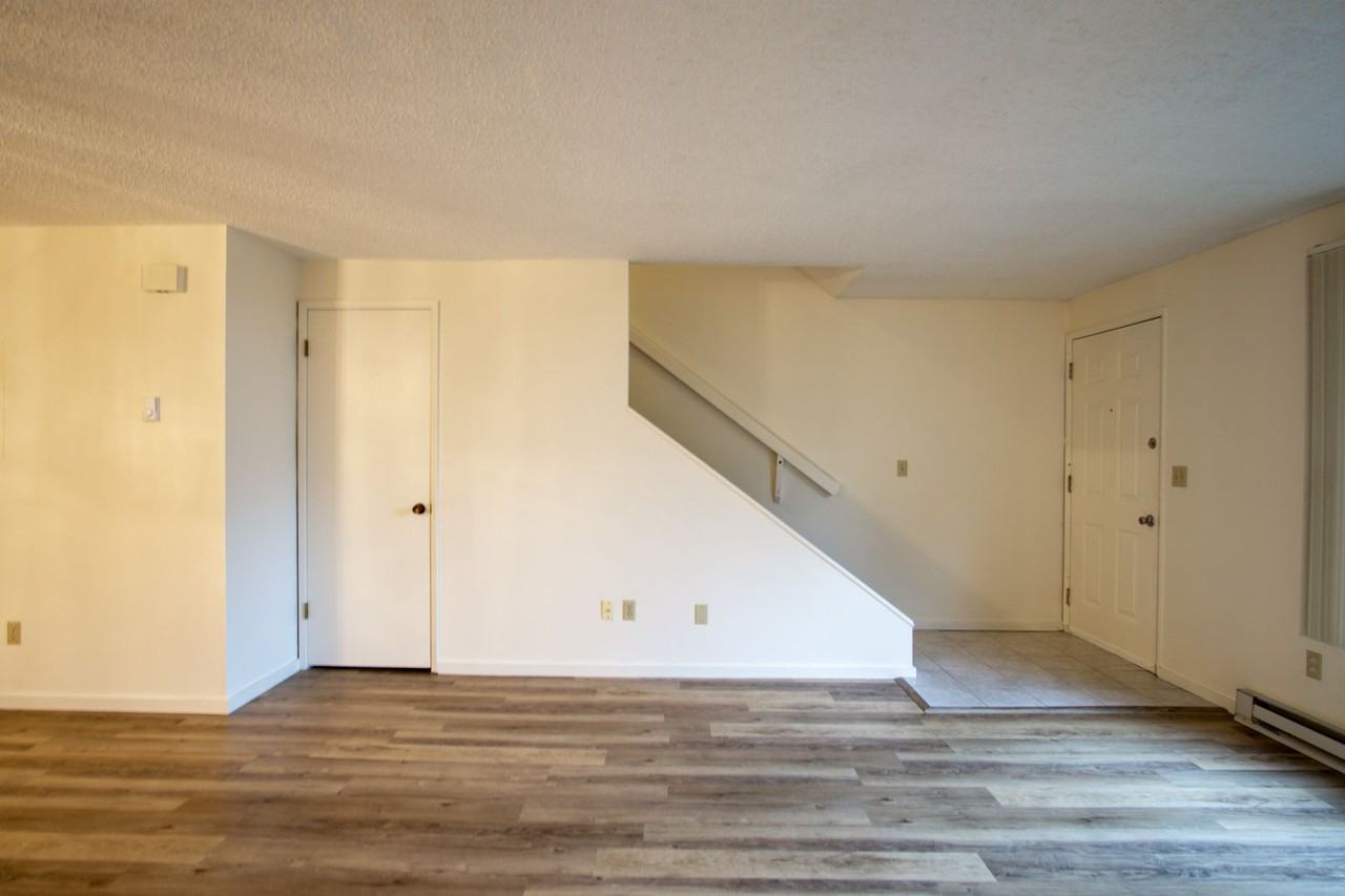 9108 Sw Becker Dr - Photo 2 of 24