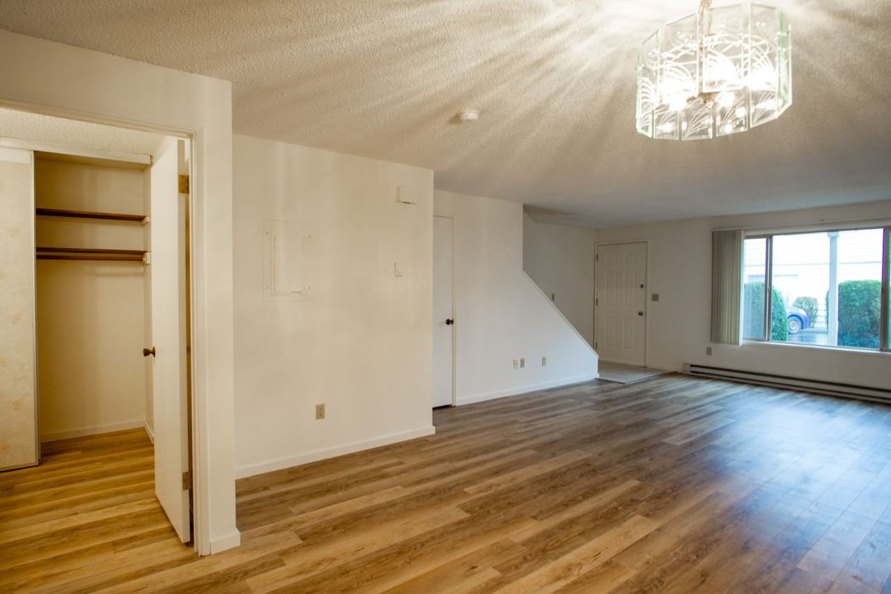 9108 Sw Becker Dr - Photo 3 of 24