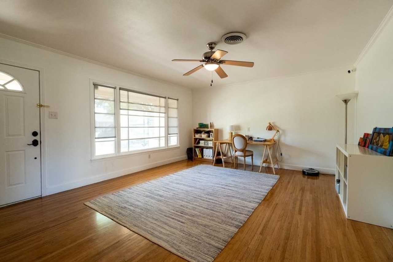 3212 32nd St - Photo 3 of 14