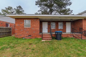 featured image of 2165 1/2 Telfair St