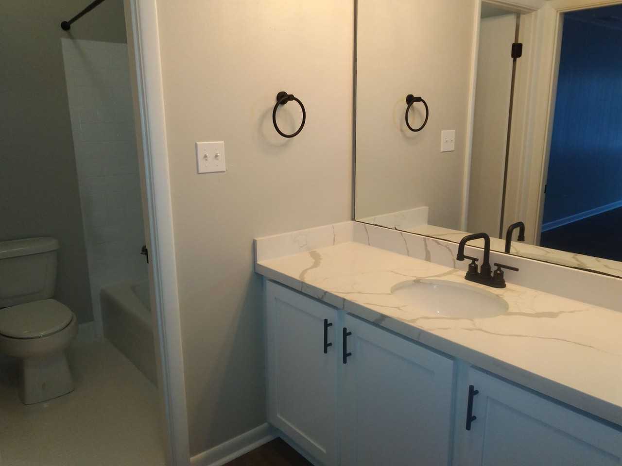 2002 Glen Haven St - Photo 6 of 11