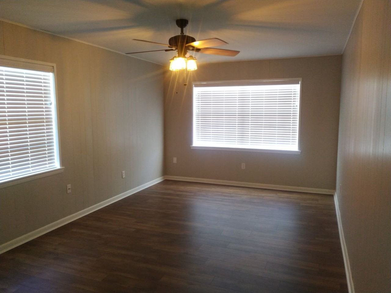 2002 Glen Haven St - Photo 5 of 11