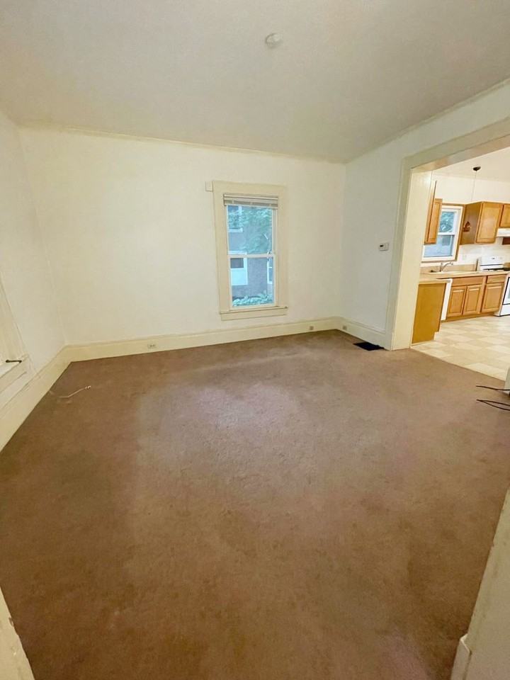 1220 Prospect Street - Photo 4 of 36