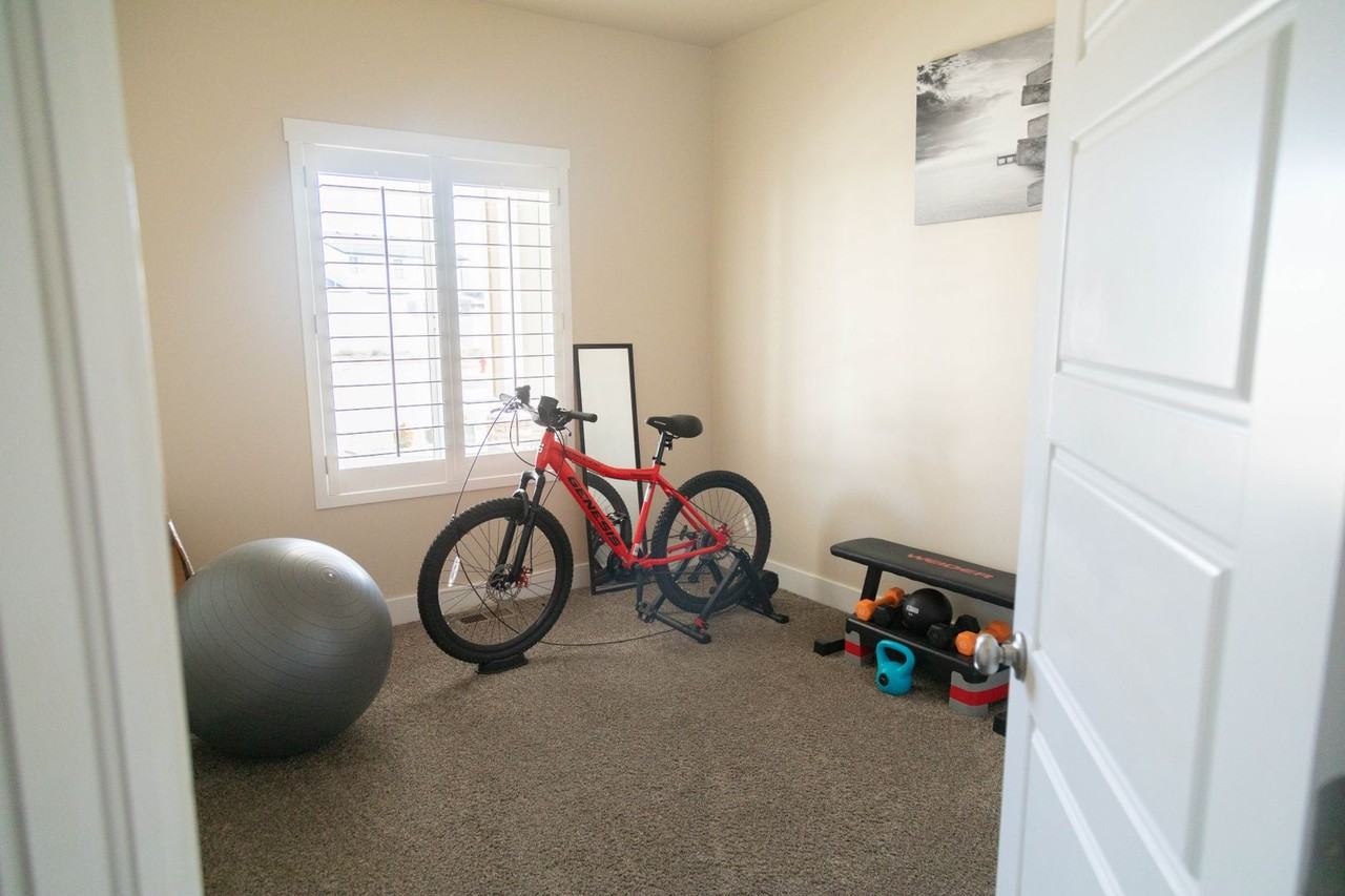 3109 N 3350 W - Photo 3 of 22