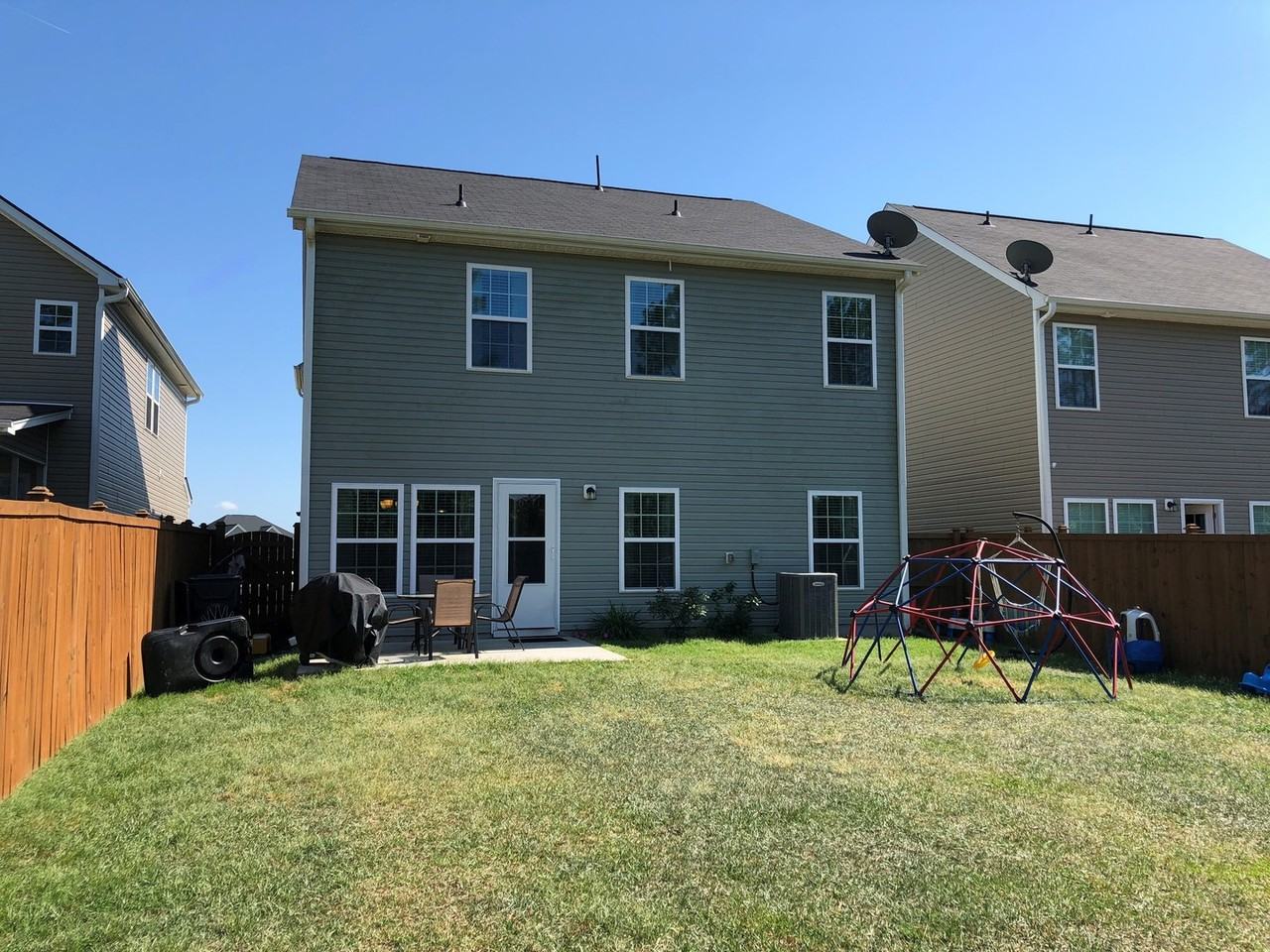 451 Whispering Breeze Ln - Photo 2 of 20