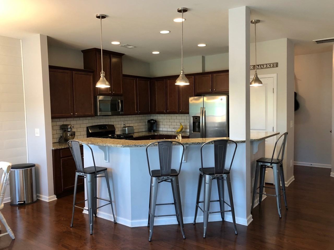 451 Whispering Breeze Ln - Photo 6 of 20