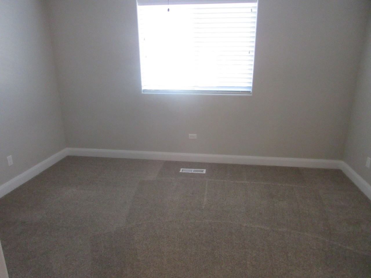 430 N 400 W - Photo 6 of 16