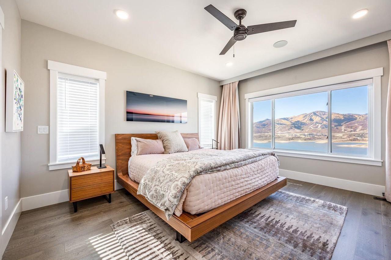 11363 N Shoreline Ct - Photo 3 of 29