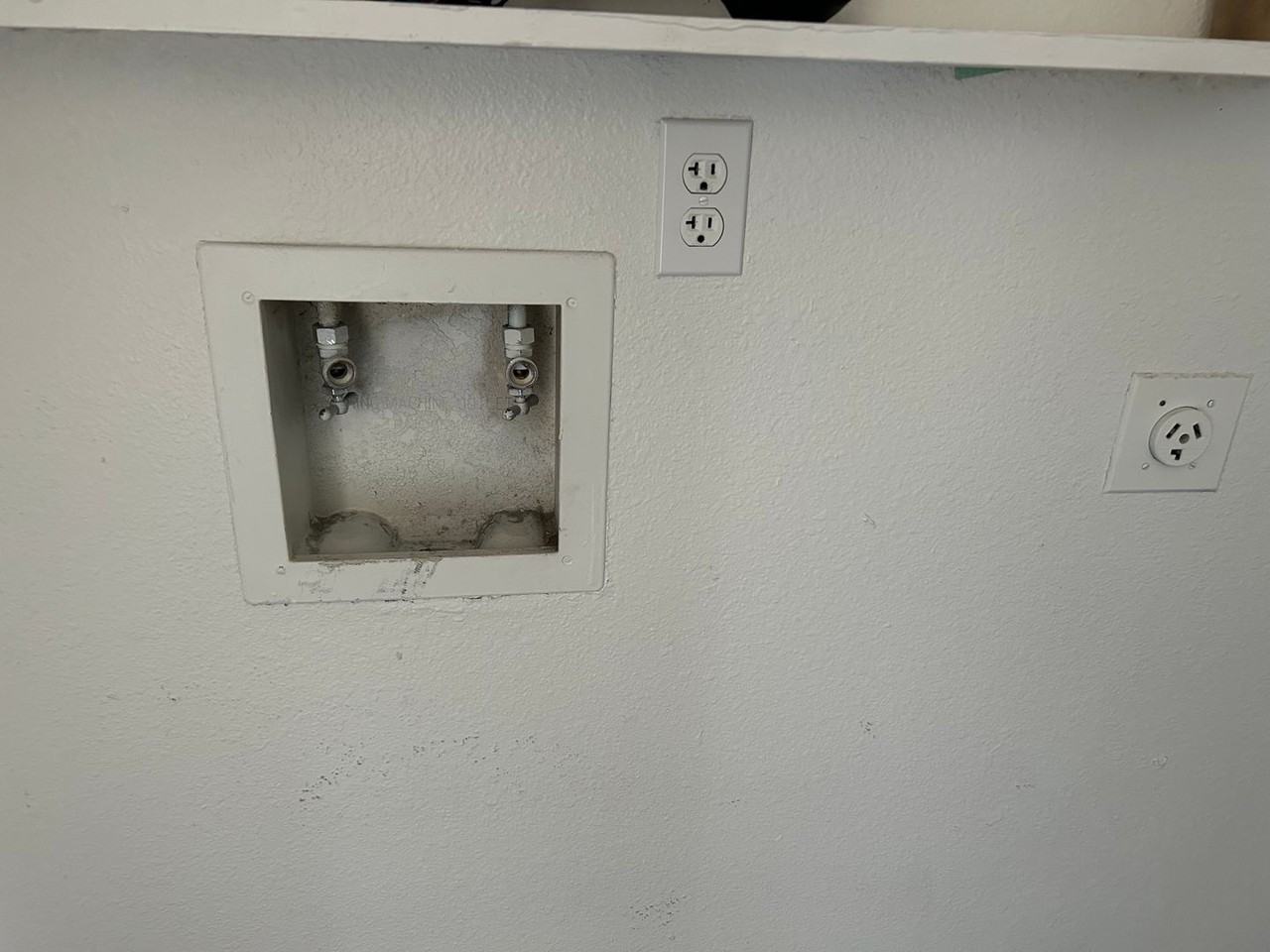 4804 W Juniper Ave - Photo 6 of 16