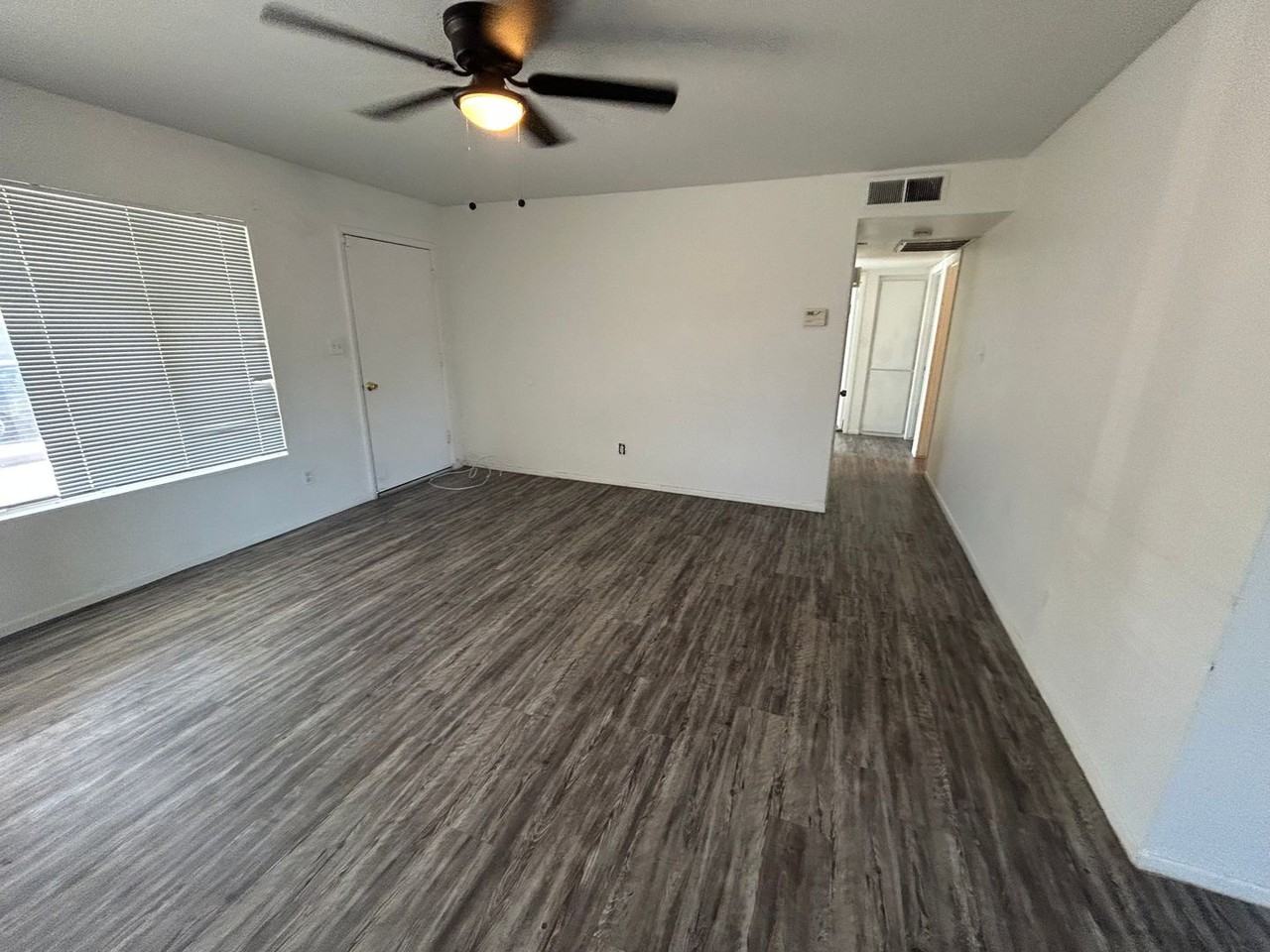 4804 W Juniper Ave - Photo 7 of 16