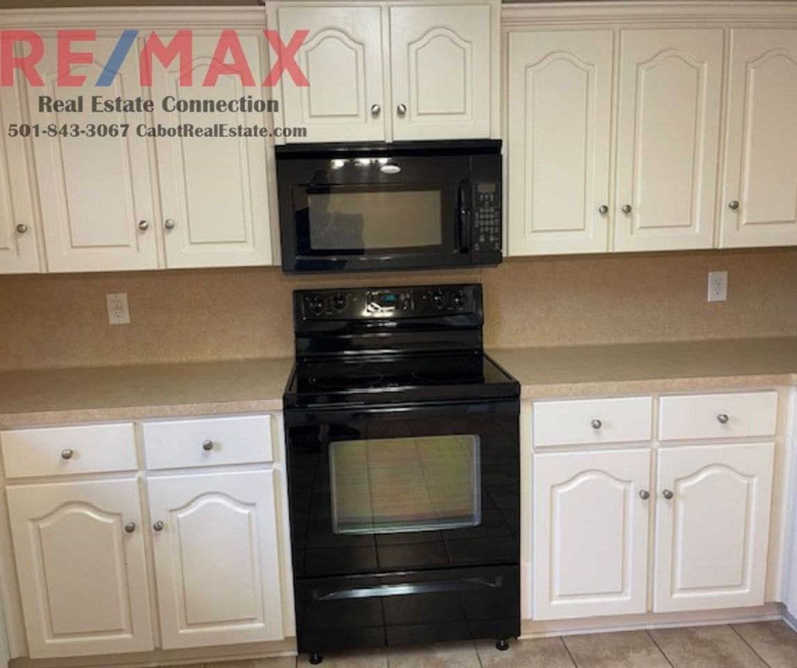 204 Weathering Cir - Photo 7 of 15