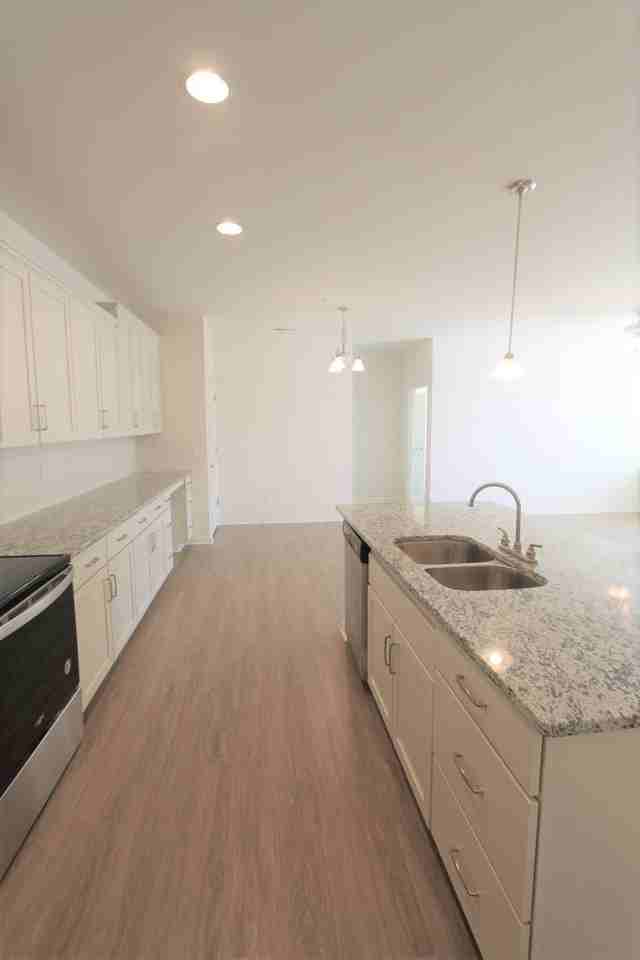 10280 Rose Meadow Ln - Photo 4 of 15