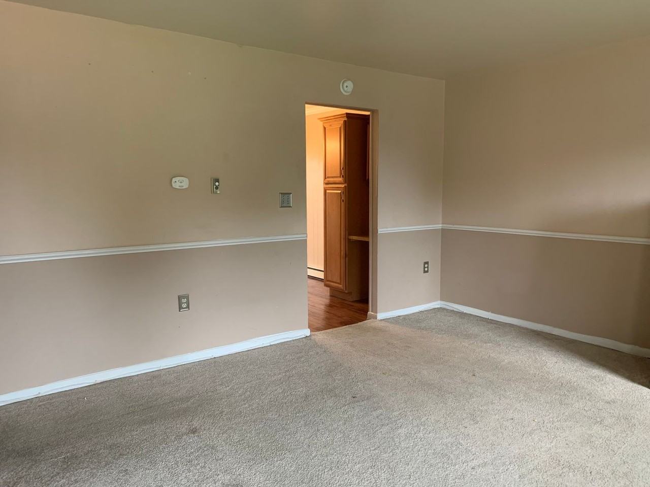 6265 Mountain View Dr - Photo 4 of 17