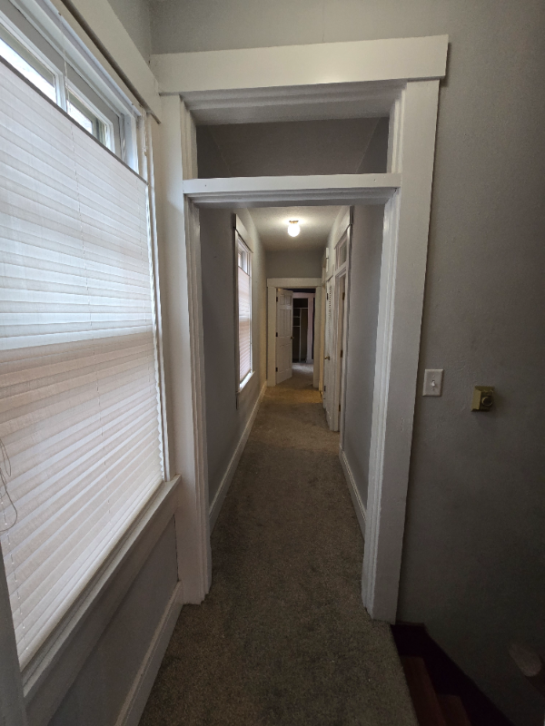 65 Green St - Photo 3 of 10