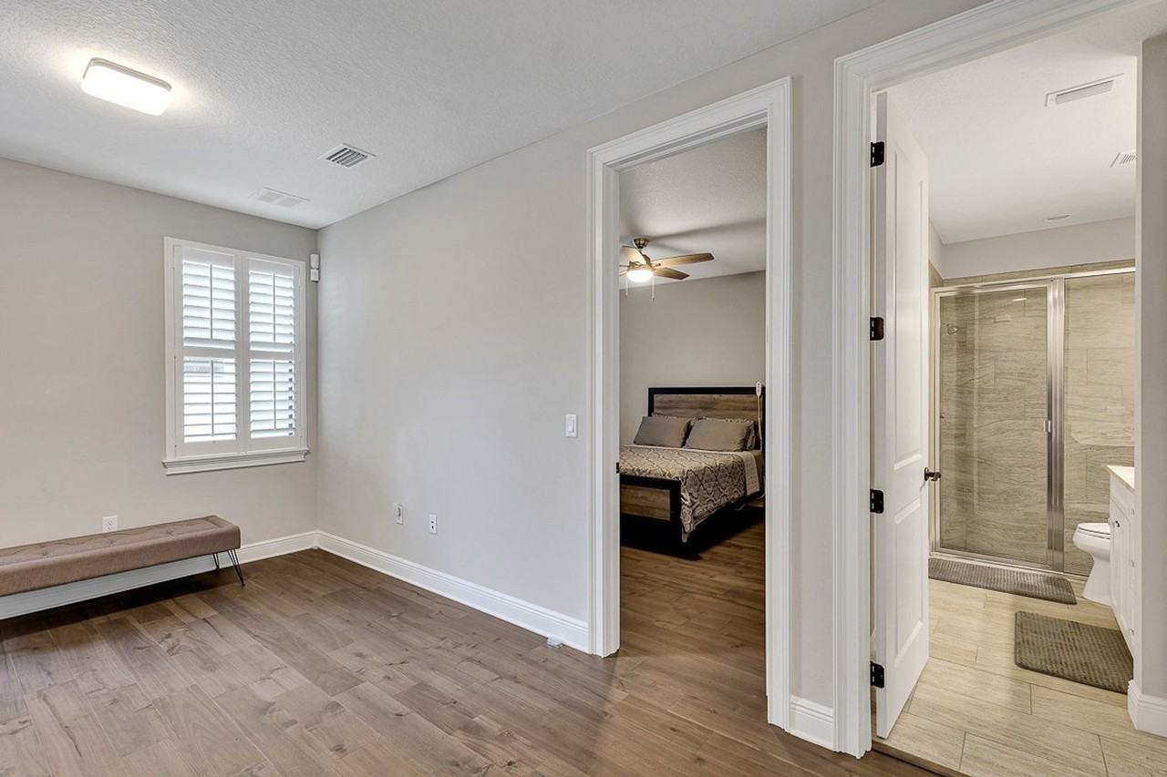 3215 W De Leon St - Photo 5 of 50