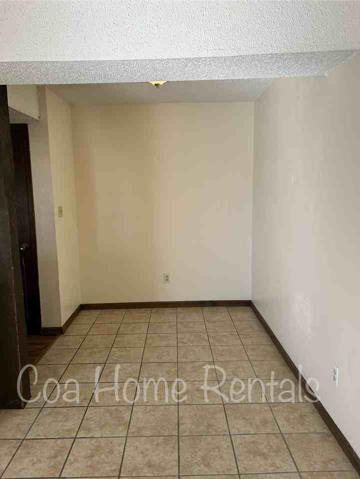 543 S Paula Ave - Photo 4 of 14