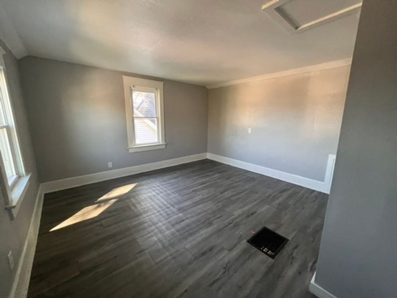 1342 18th Ave - Photo 3 of 11