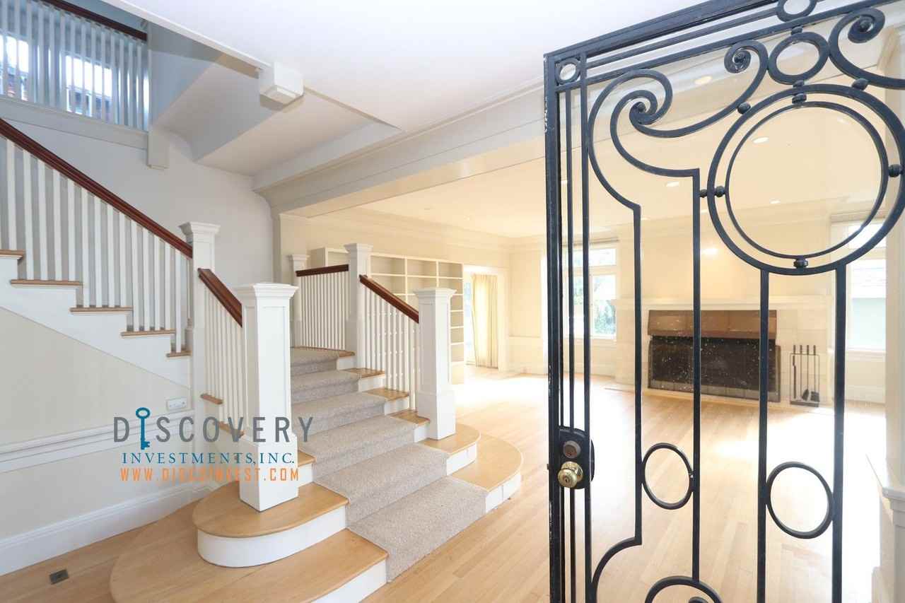 92 Hillcrest Rd - Photo 3 of 40