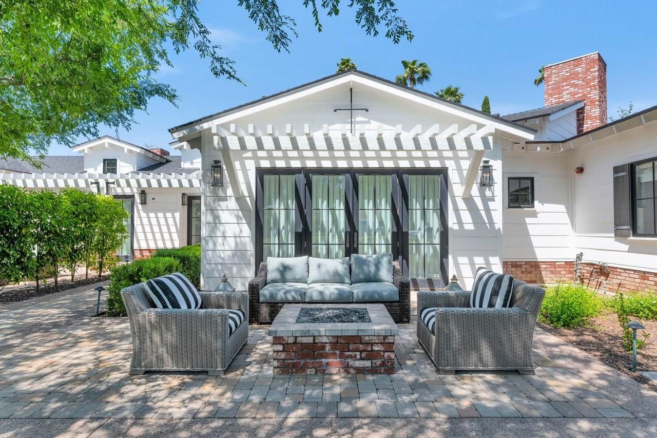 4202 N 64th St - Photo 2 of 35