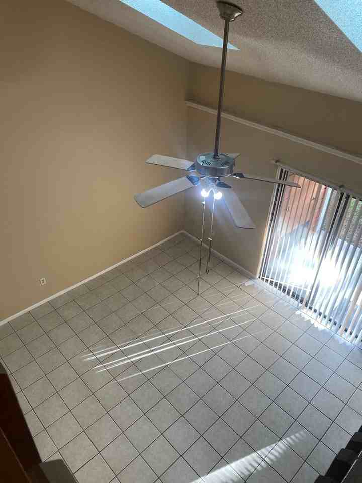 2803 Hunt Club Ln - Photo 7 of 21