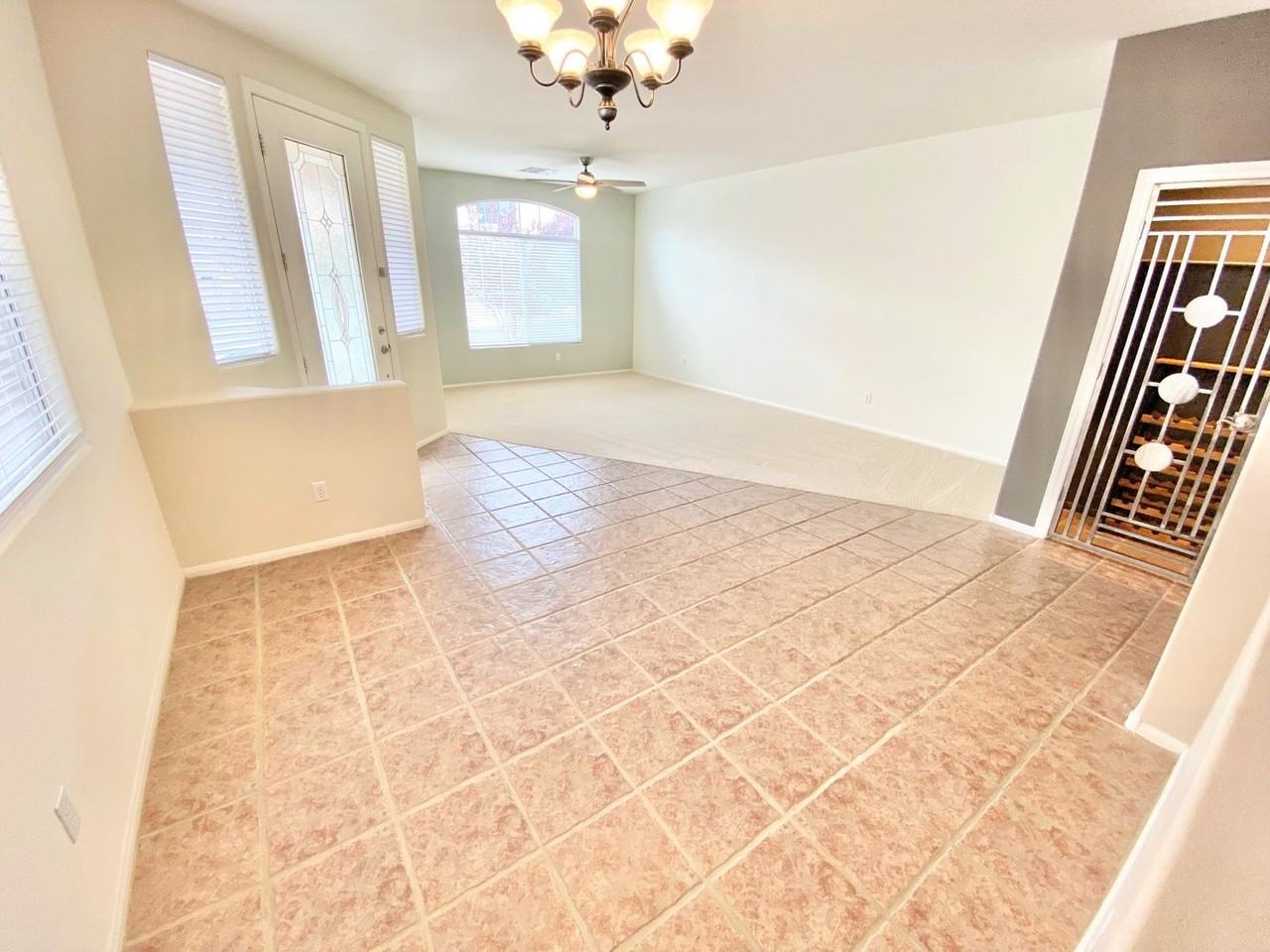 208 Depaul Ct - Photo 4 of 29