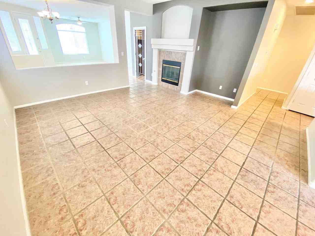 208 Depaul Ct - Photo 6 of 29