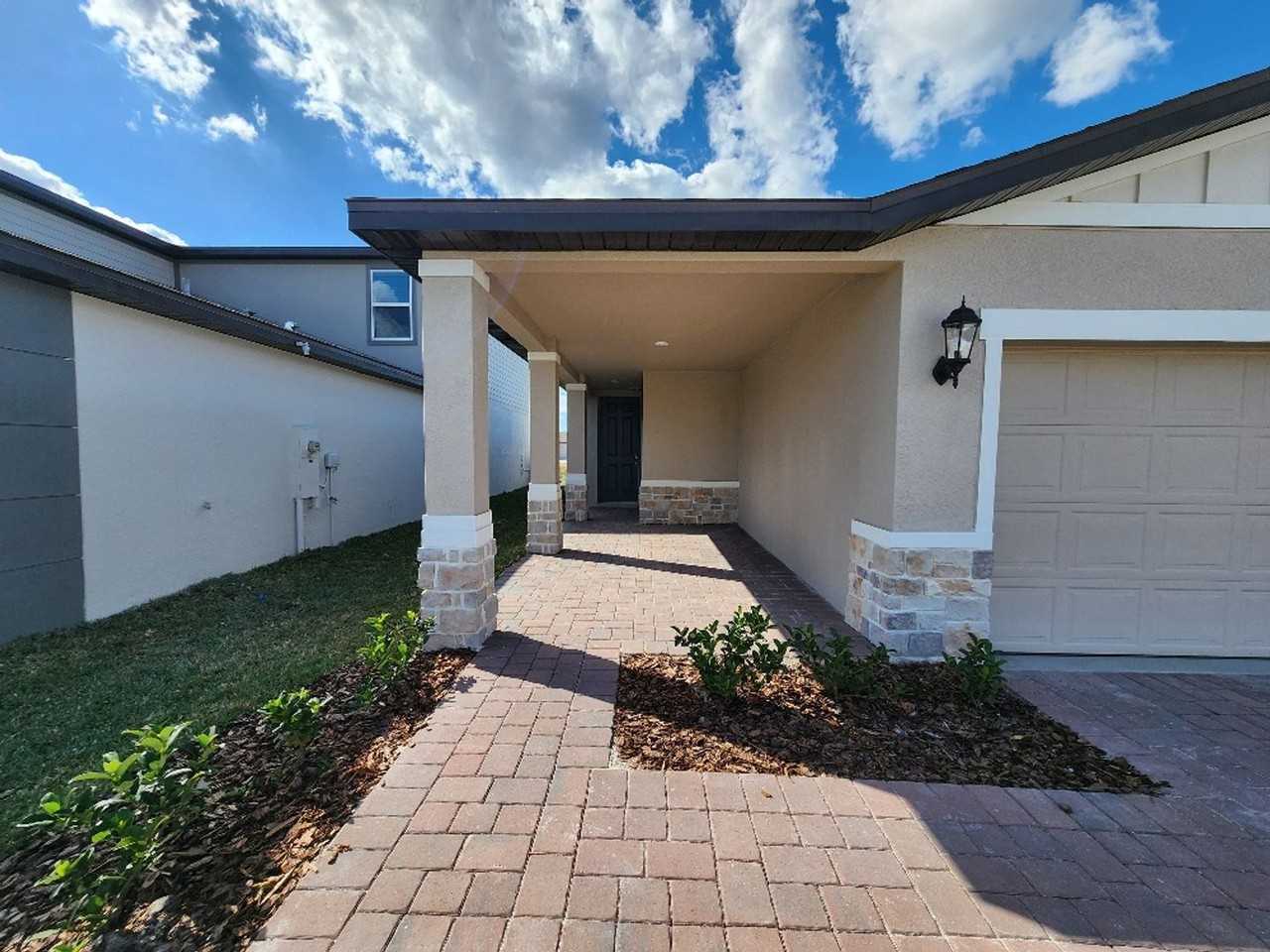 4442 Rapallo Ave - Photo 2 of 31