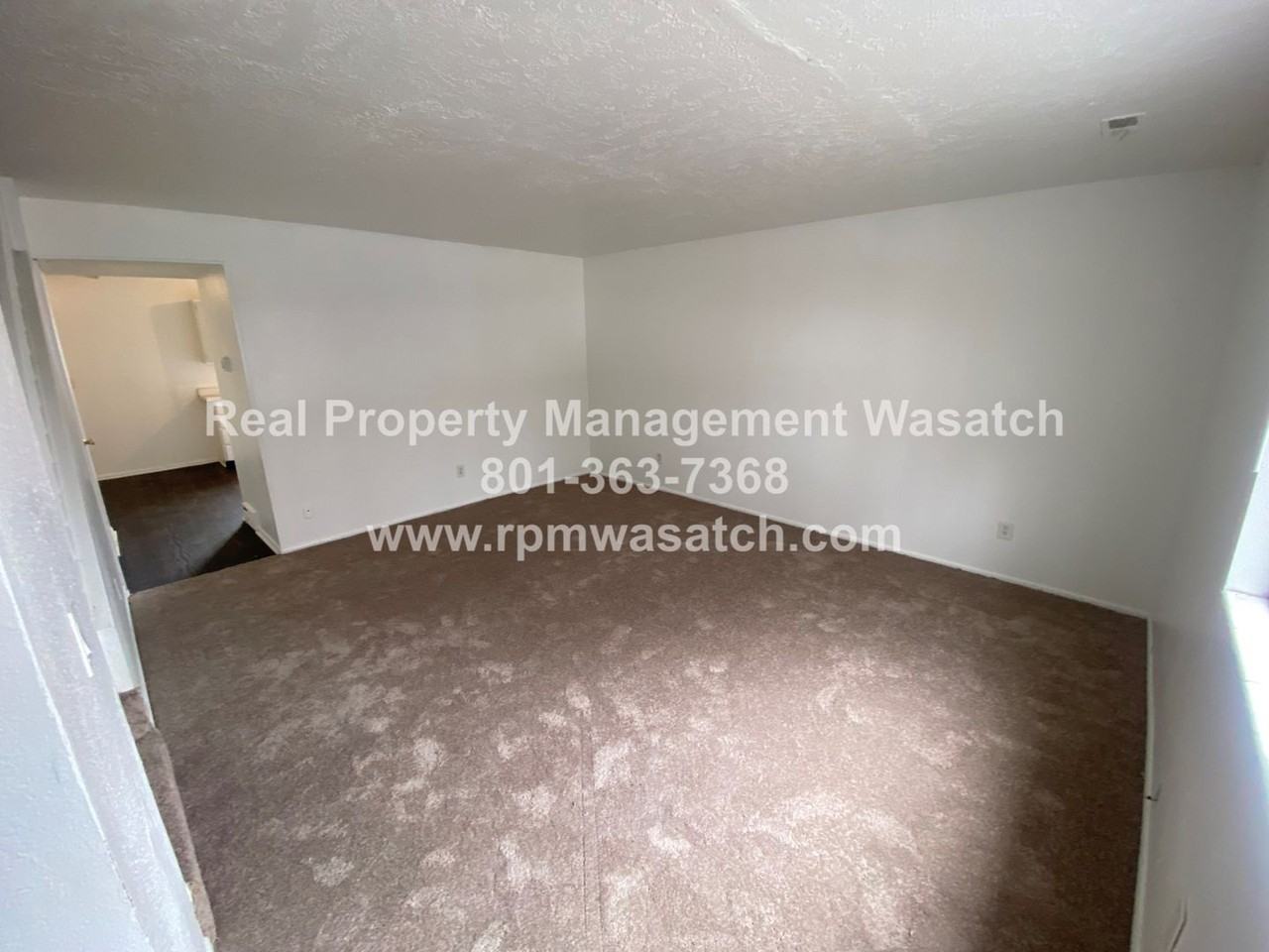 669 E Candlelite Ln - Photo 5 of 6