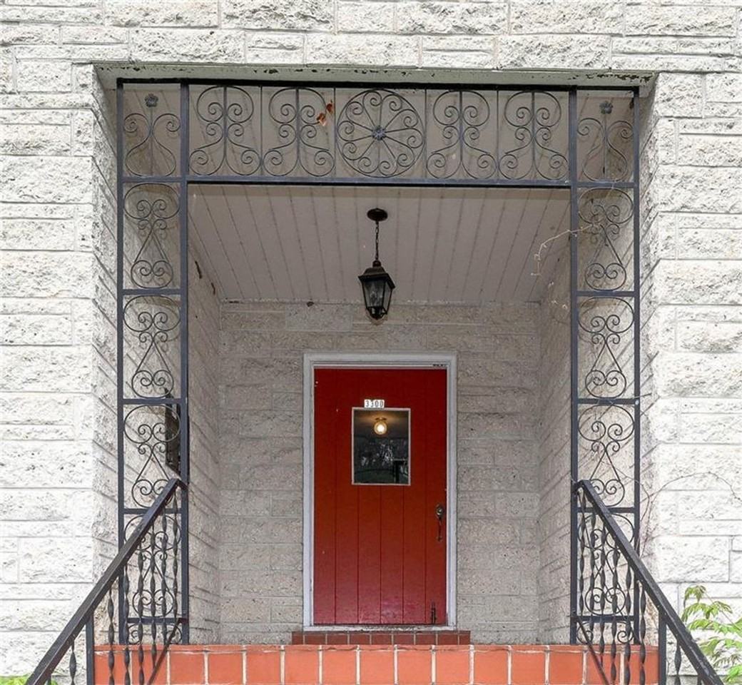 3300 Tom Green St - Photo 3 of 25