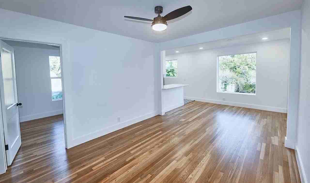 3300 Tom Green St - Photo 4 of 25