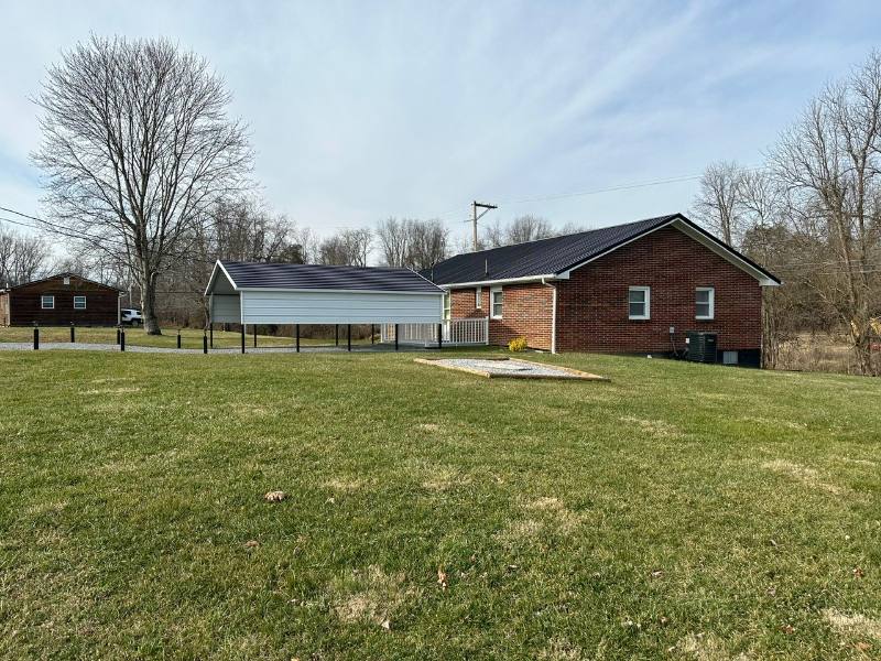 31126 Old Stage Rd - Photo 3 of 19