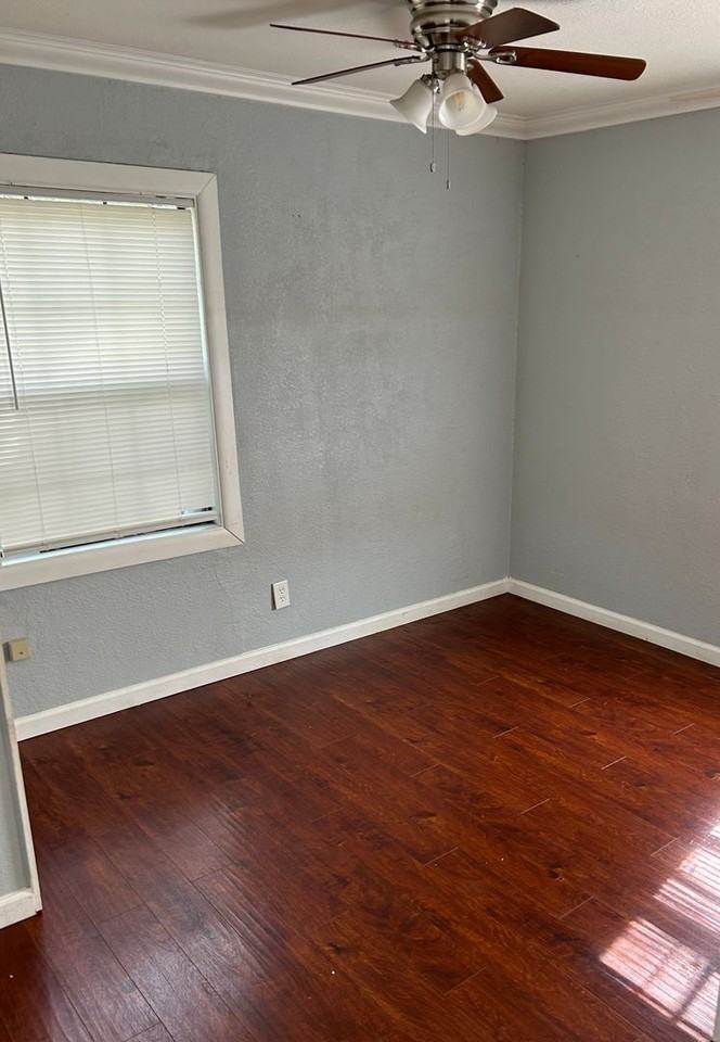 2842 Smithfield Rd - Photo 4 of 5