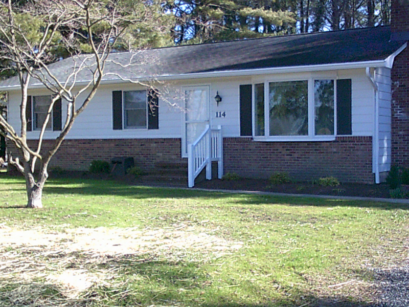 114 Willis Rd - Photo 2 of 21