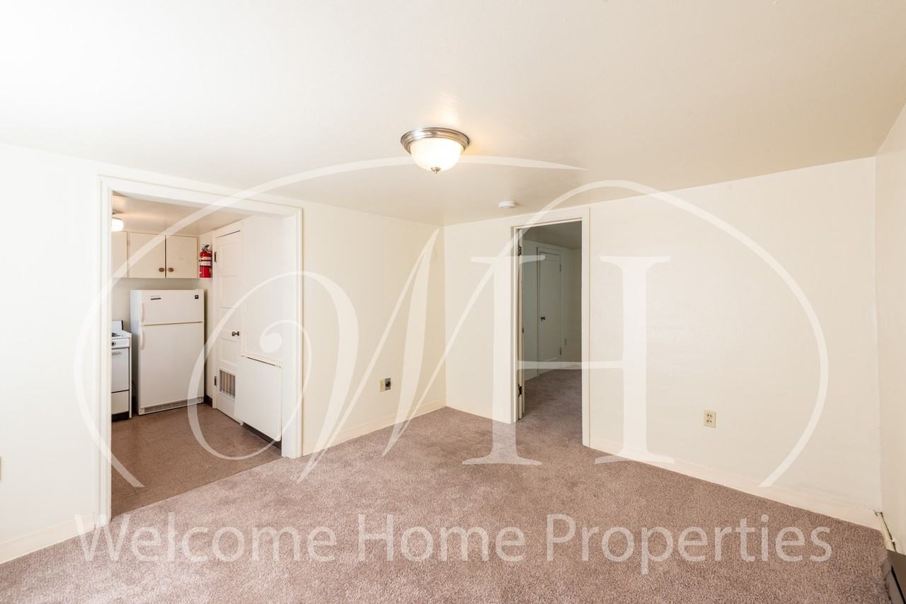 210 Se Birch Ave - Photo 5 of 13