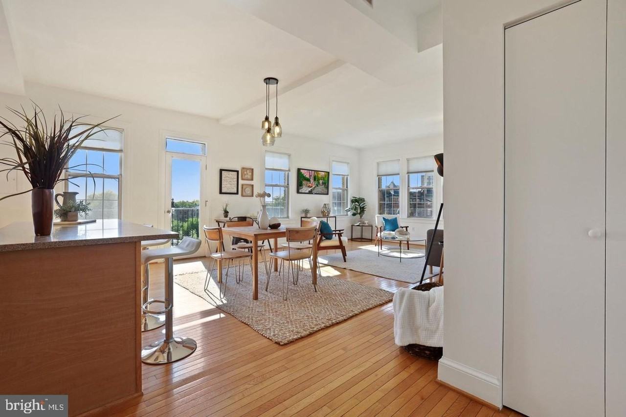 1401 Columbia Road Northwest #316 - Photo 3 of 19