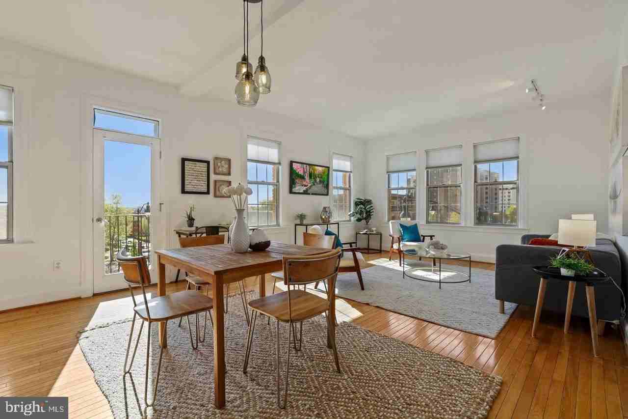 1401 Columbia Road Northwest #316 - Photo 4 of 19