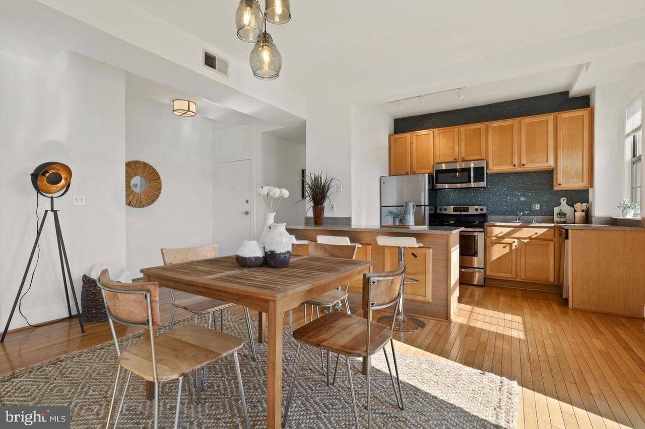 1401 Columbia Road Northwest #316 - Photo 7 of 19