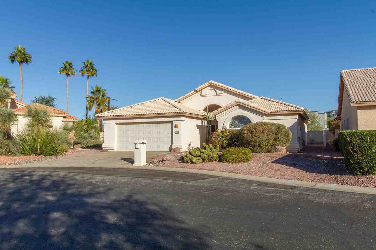 15202 W Vale Dr - Photo 2 of 19