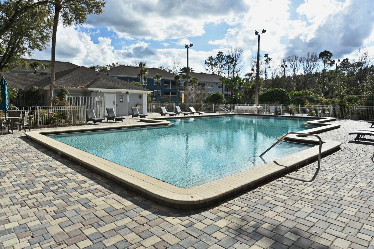 3108 Clubside Dr - Photo 2 of 42