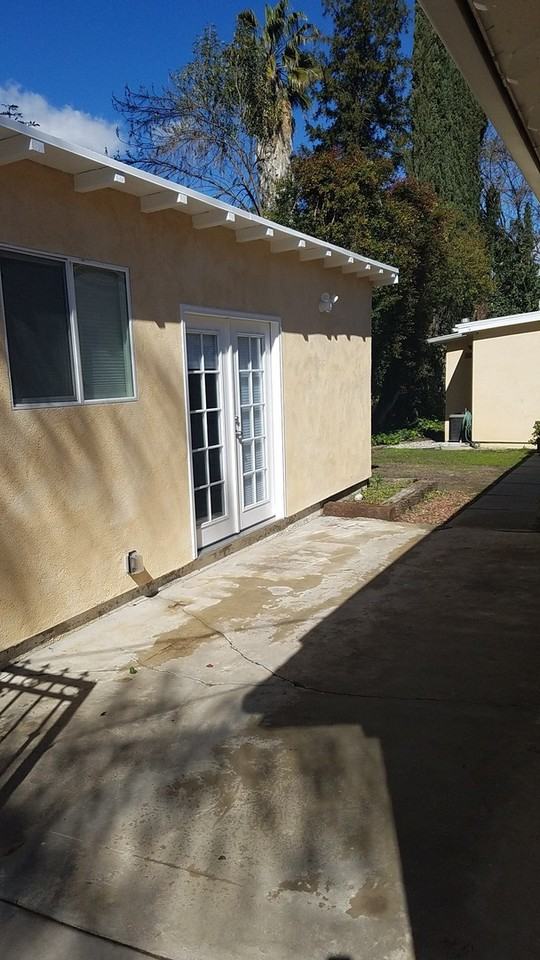 19437 Collier St - Photo 3 of 12