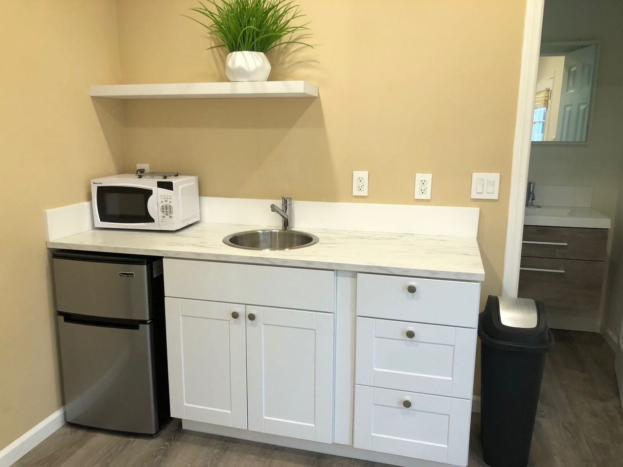 19437 Collier St - Photo 5 of 12